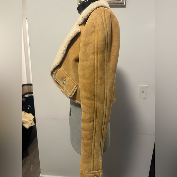 Chanel shearling jacket - Picture 3 of 7